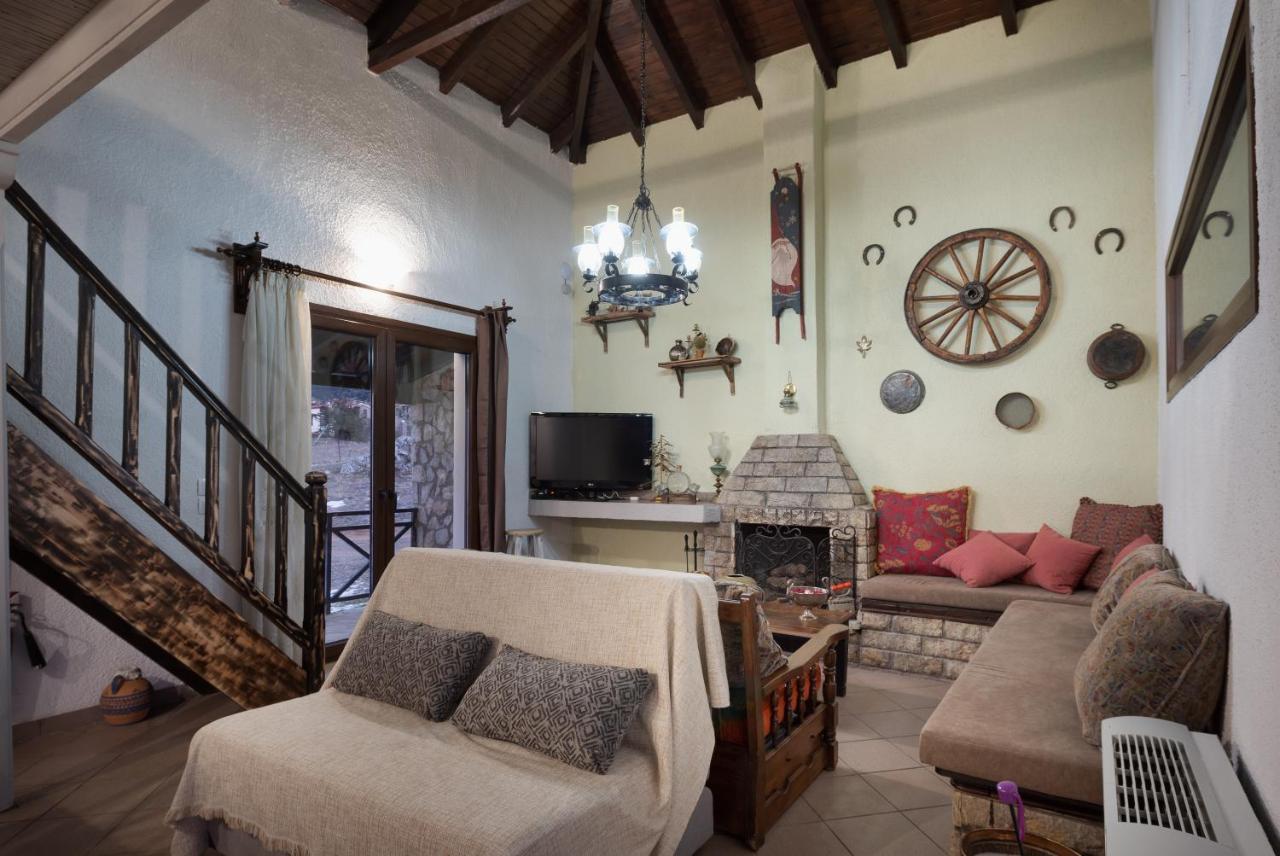 Chalet Renata 1 Livadi Arachovas Kalívia エクステリア 写真